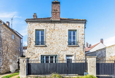 Maison de charme et de caractère avec 5 chambres