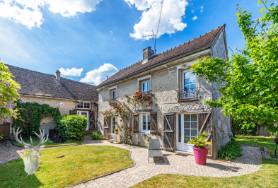 Maison de charme et de caractère avec ses dépendances